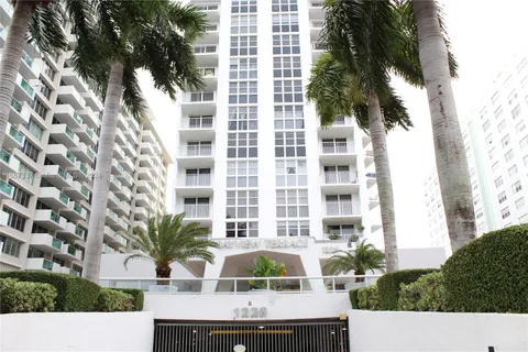 1228 West Ave # 910, Miami Beach FL 33139