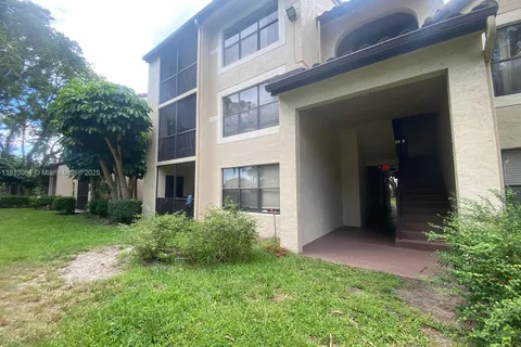 4201 W McNab Rd # 11, Pompano Beach FL 33069