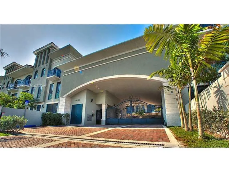 1150 98th St # 10, Bay Harbor Islands FL 33154