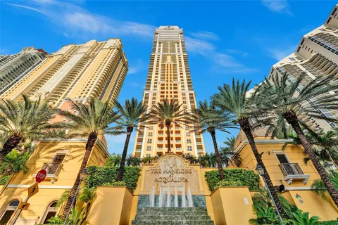 17749 Collins # 1402, Sunny Isles Beach FL 33160