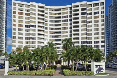 3505 S OCEAN DR # 607, Hollywood FL 33019