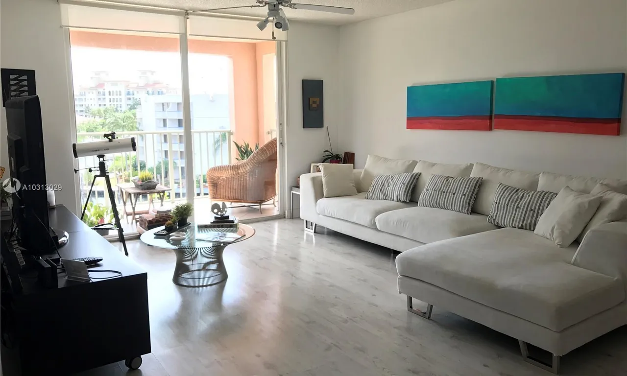 19999 E Country Club Dr # 1508, Aventura FL 33180