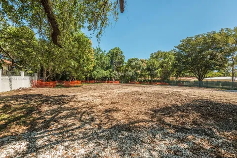 545 San Antonio Ave, Coral Gables FL 33146
