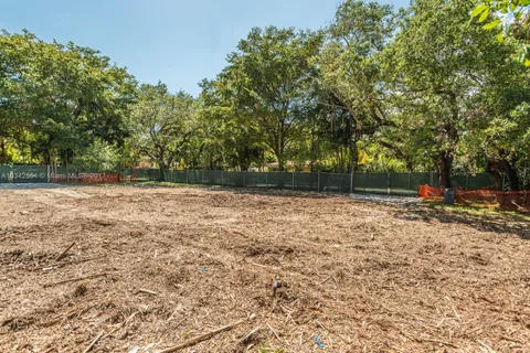 545 San Antonio Ave, Coral Gables FL 33146