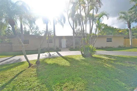7650 SW 135th St, Pinecrest FL 33156