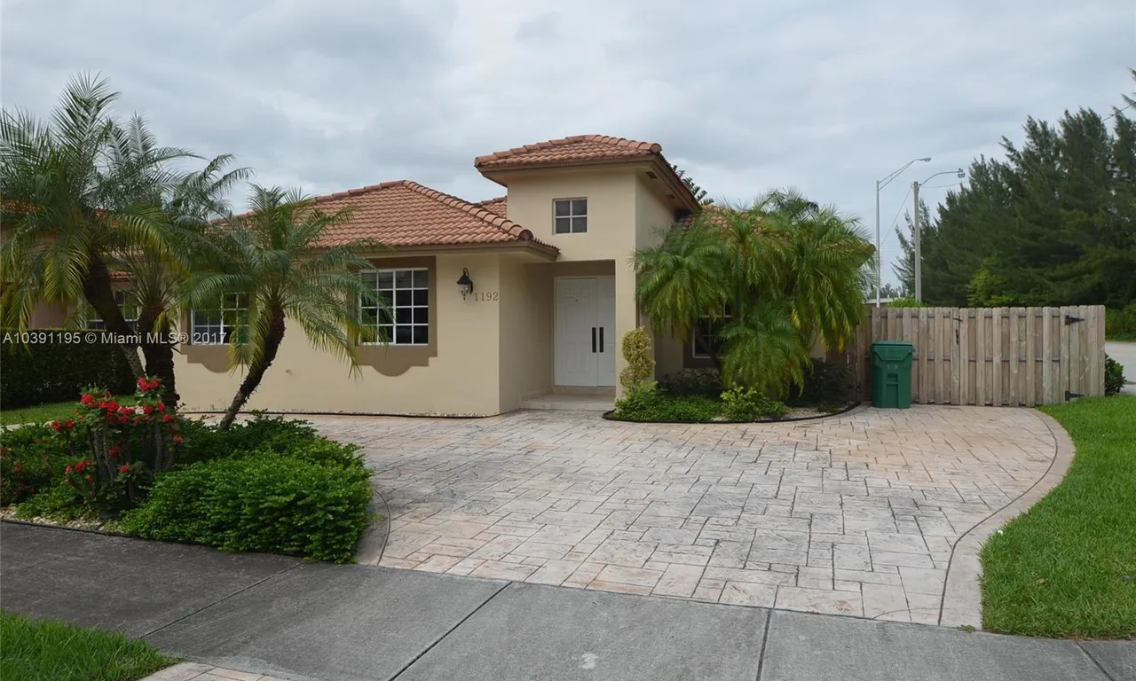 1192 NW 134th Pl, Miami FL 33182