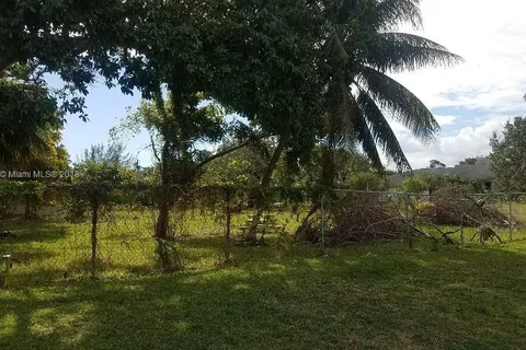 8520 SW 198 ST, Cutler Bay FL 33189