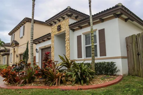 2242 NE 3rd Ct, Homestead FL 33033