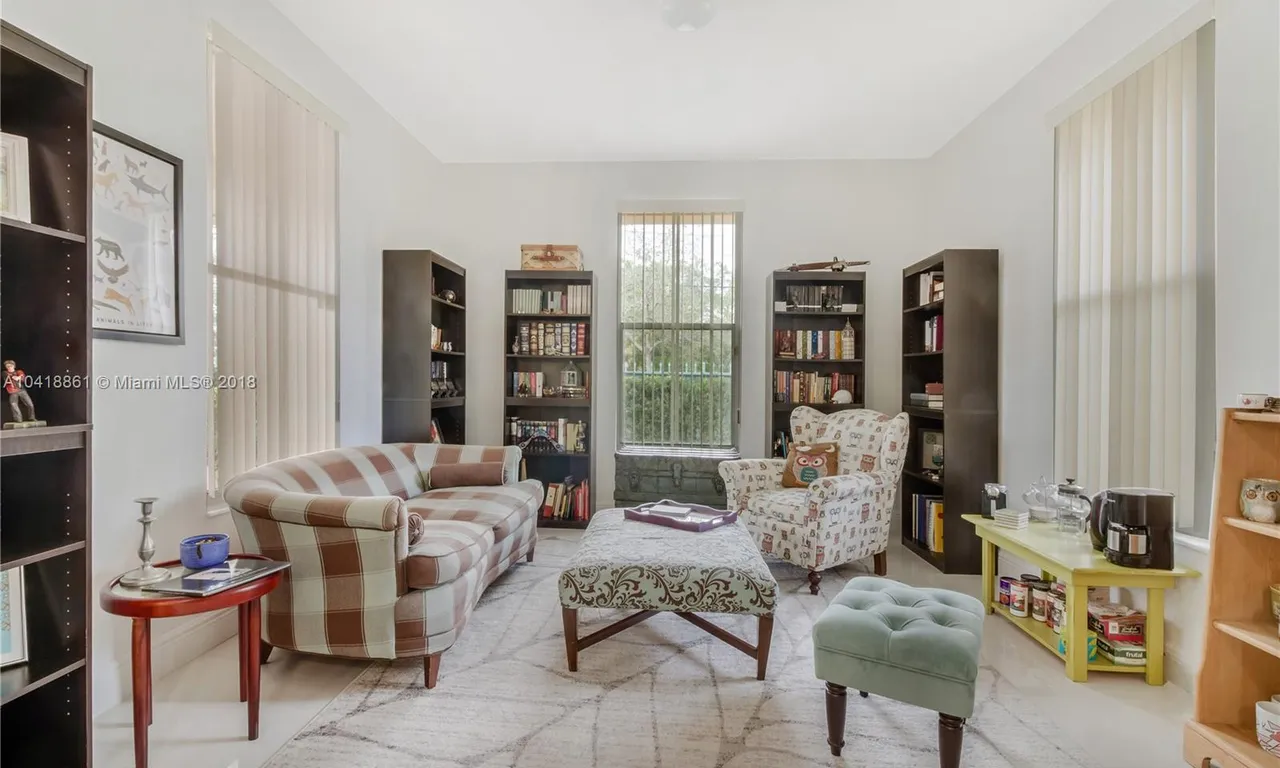 3660 Franklin Ave, Miami FL 33133