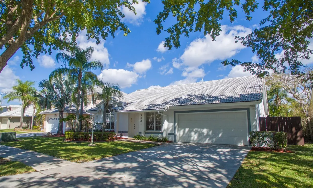 9421 SW 212th Ter, Cutler Bay FL 33189