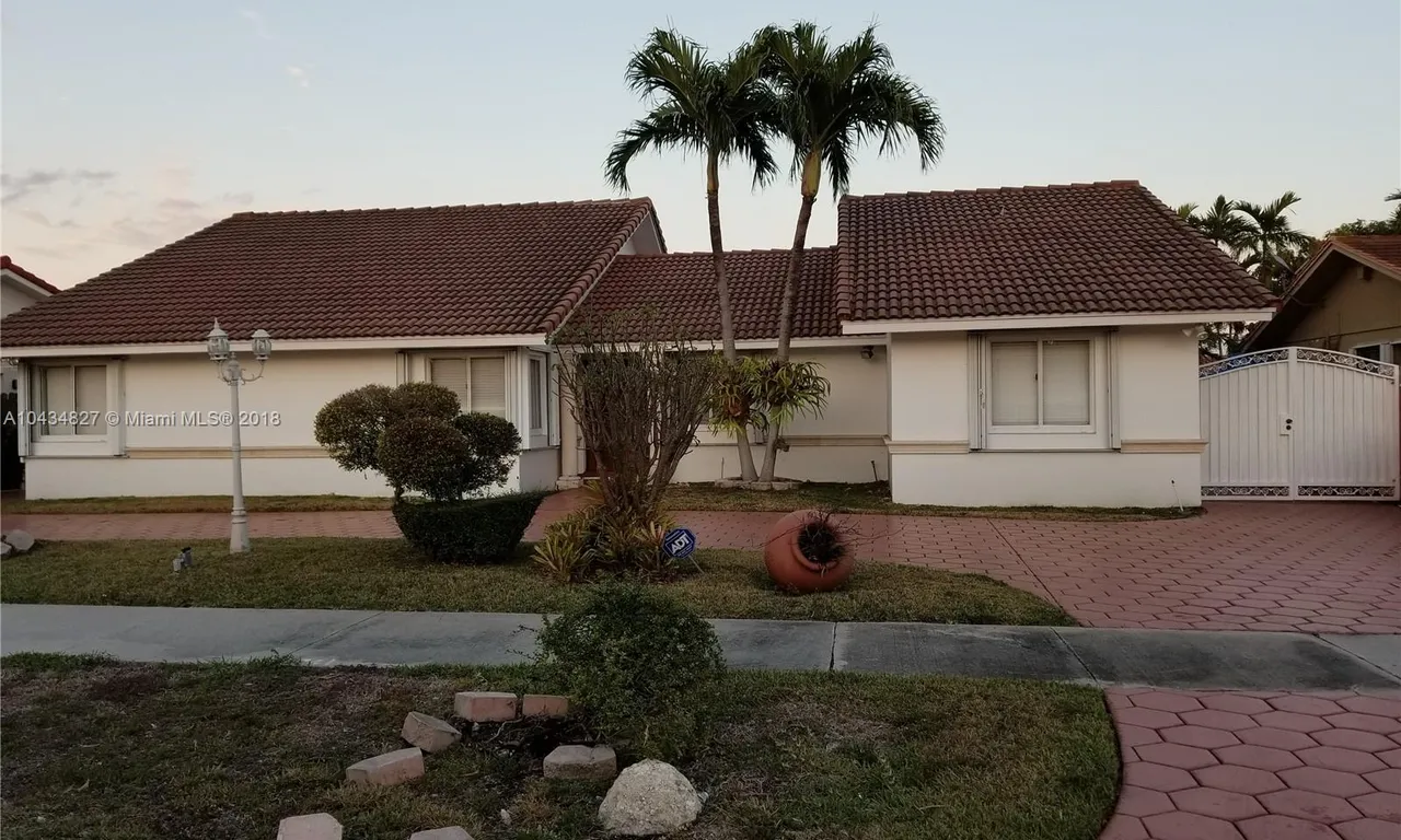 2315 SW 93rd Ct, Miami FL 33165