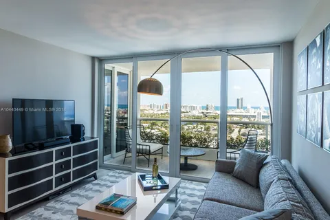 1800 Sunset Harbour Dr # 2309, Miami Beach FL 33139
