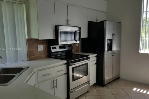 645 Spinnaker, Weston FL 33326