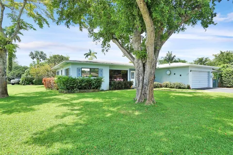 6112 Pine Ter, Plantation FL 33317