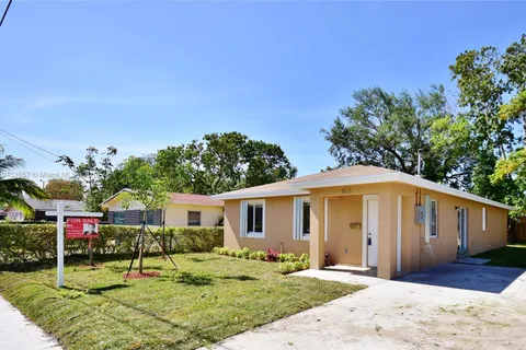813 NW 56th St, Miami FL 33127