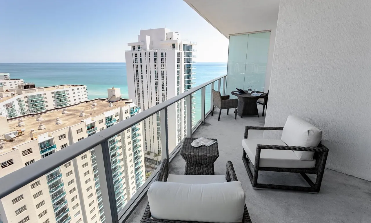 4111 S ocean dr # 1810, Hollywood FL 33019