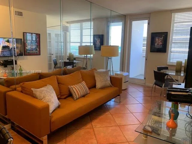 100 Lincoln Rd # 1129, Miami Beach FL 33139