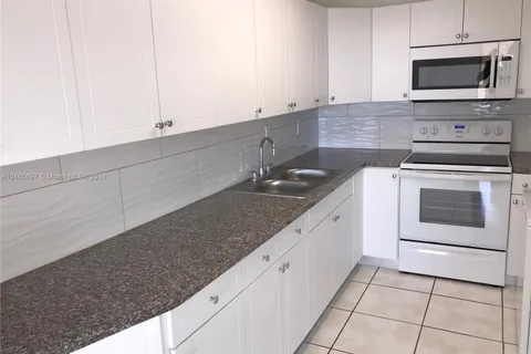 10000 NW 80th Ct # 2456, Hialeah Gardens FL 33016