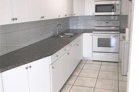 10000 NW 80th Ct # 2456, Hialeah Gardens FL 33016