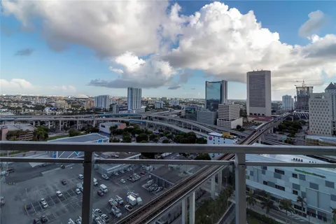 90 SW 3rd St # 2307, Miami FL 33130