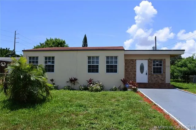 2110 Funston ST, Hollywood FL 33020