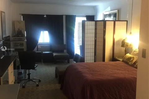 641 Espanola Way # 9, Miami Beach FL 33139