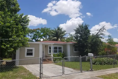 1085 NW 133rd St, North Miami FL 33168