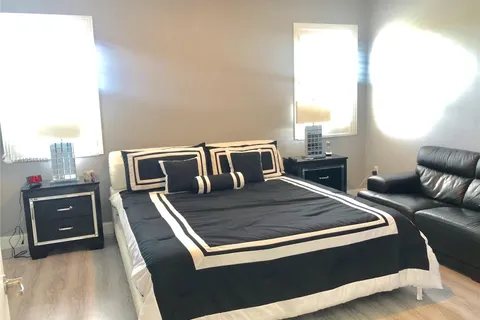5200 NW 48th Ln, Tamarac FL 33319