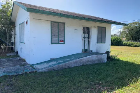 11980 SW 216th St, Miami FL 33170