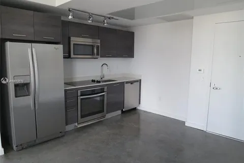 151 SE 1 St # 1704, Miami FL 33131