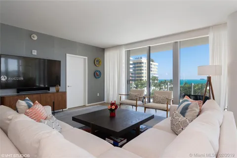 1 Collins Ave # 507, Miami Beach FL 33139