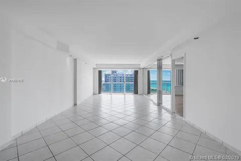 5333 Collins Ave, Miami Beach FL 33140