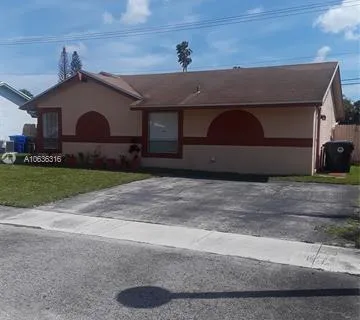 360 SW 81st Ter, North Lauderdale FL 33068