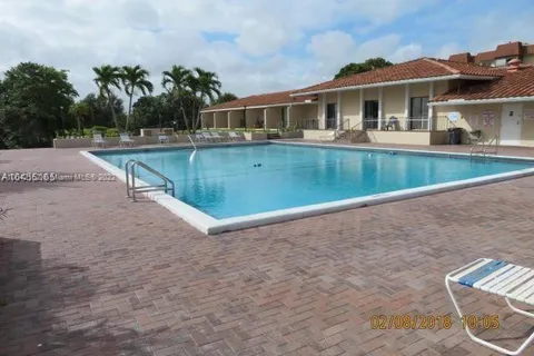 4170 Inverrary Dr # 111, Lauderhill FL 33319