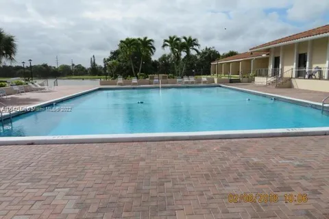 4170 Inverrary Dr # 111, Lauderhill FL 33319