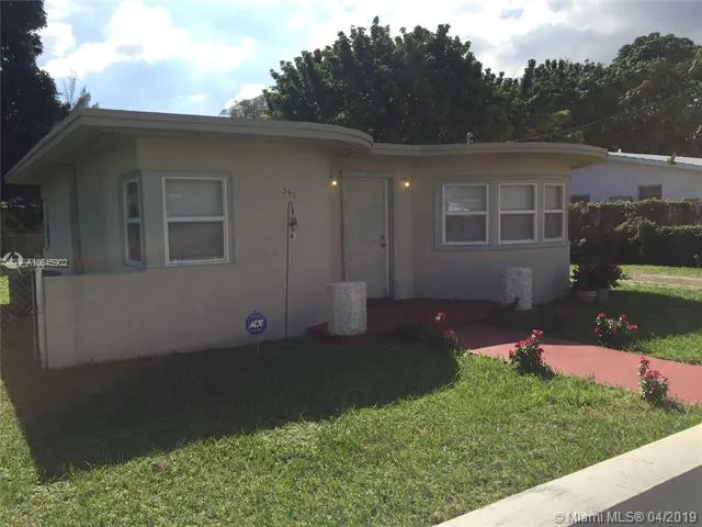 340 NE 170th St, North Miami Beach FL 33162