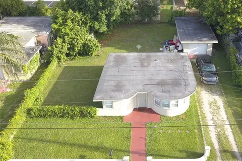 340 NE 170th St, North Miami Beach FL 33162