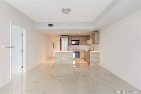 16385 Biscayne Blvd # 920, North Miami Beach FL 33160