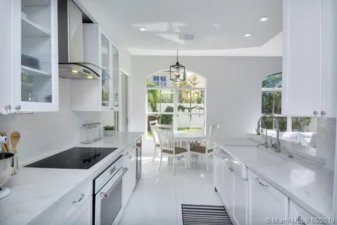 21217 NE 31st Pl, Aventura FL 33180