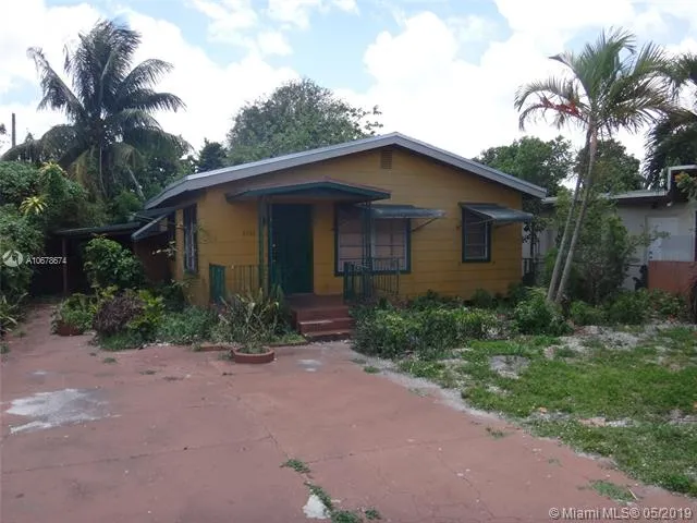 3556 NW 100 St, Miami FL 33147