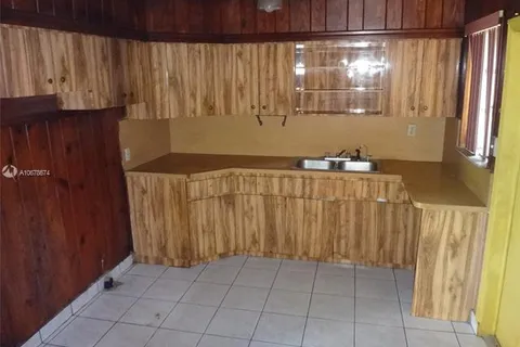 3556 NW 100 St, Miami FL 33147