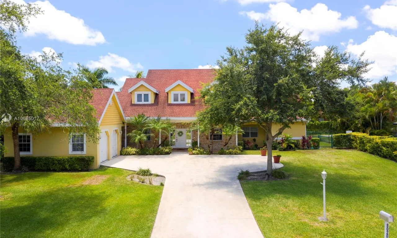 8020 SW 178th St, Palmetto Bay FL 33157