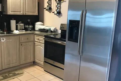 2700 SW 92nd Ct, Miami FL 33165