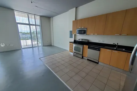 2100 VAN BUREN ST # 305, Hollywood FL 33020