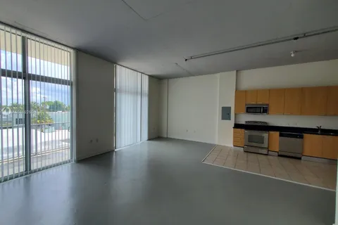 2100 VAN BUREN ST # 305, Hollywood FL 33020