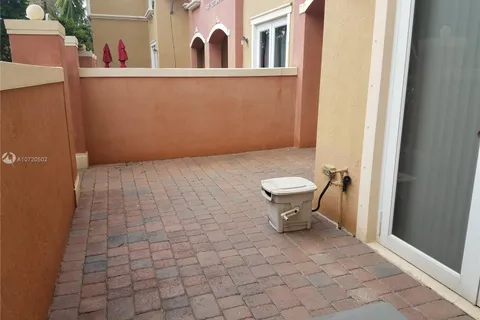 919 SW 143rd Terr # 2009, Pembroke Pines FL 33027