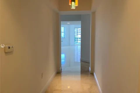 20000 E Country Club Dr # 616, Aventura FL 33180