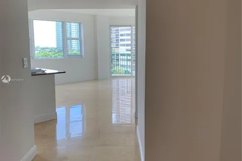 20000 E Country Club Dr # 616, Aventura FL 33180