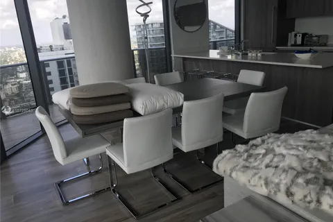 801 S Miami Ave # 4901, Miami FL 33130