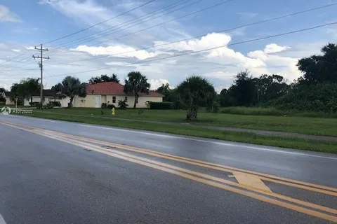 741 Milwakee Blvd, Lehigh Acres FL 33974